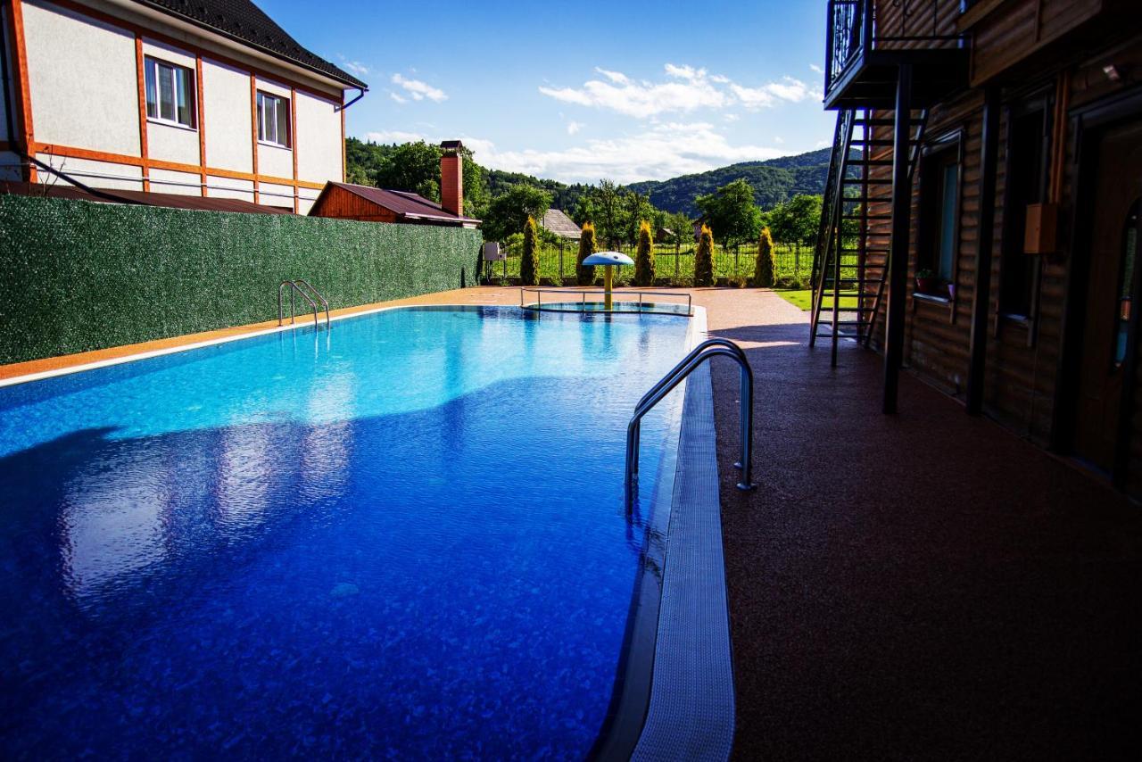 Gorodok Villa Myhove Dış mekan fotoğraf